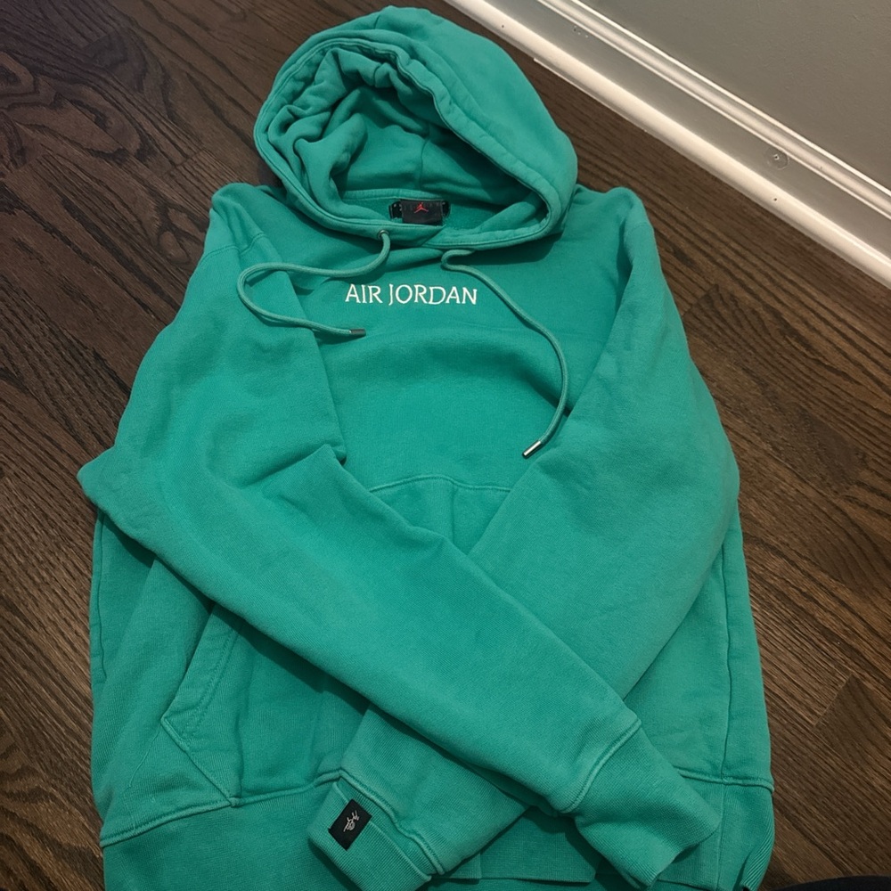 Jordan Green Pullover Sweater